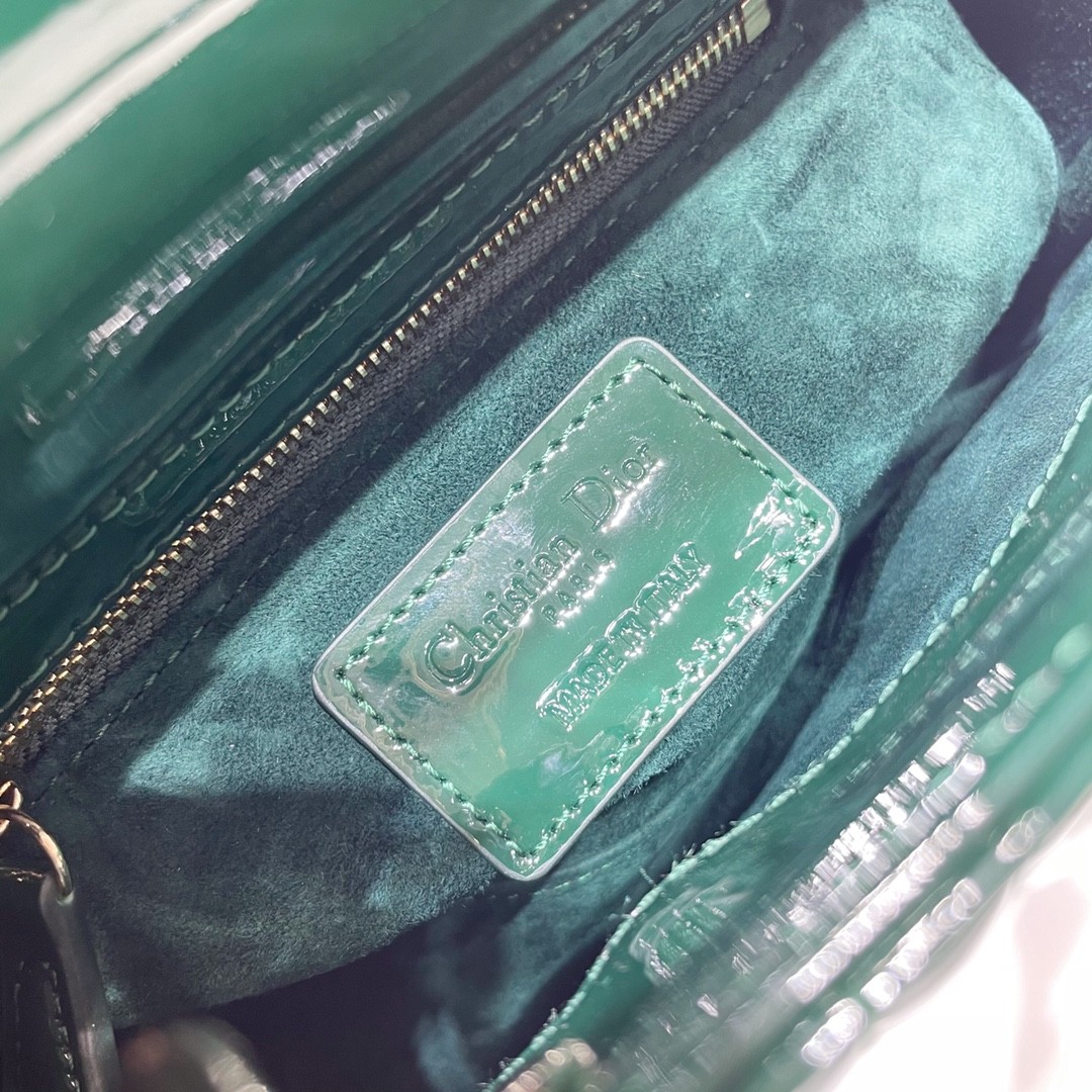 디올 레이디백 미니 페이던트 금장 (딥그린)