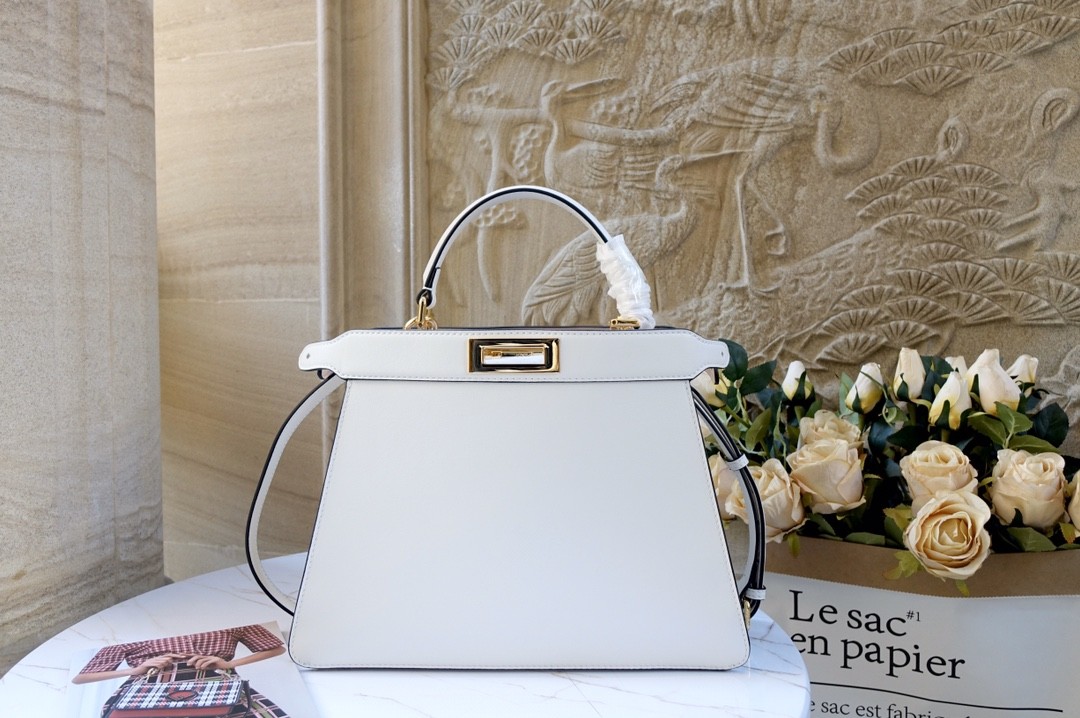 펜디 FENDI 아이코닉 피카부 아이씨유 토트백