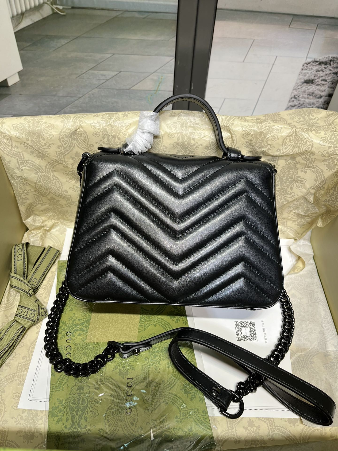 [GUCCI-구찌] 구찌 GG 마몽 미니 탑 핸들백