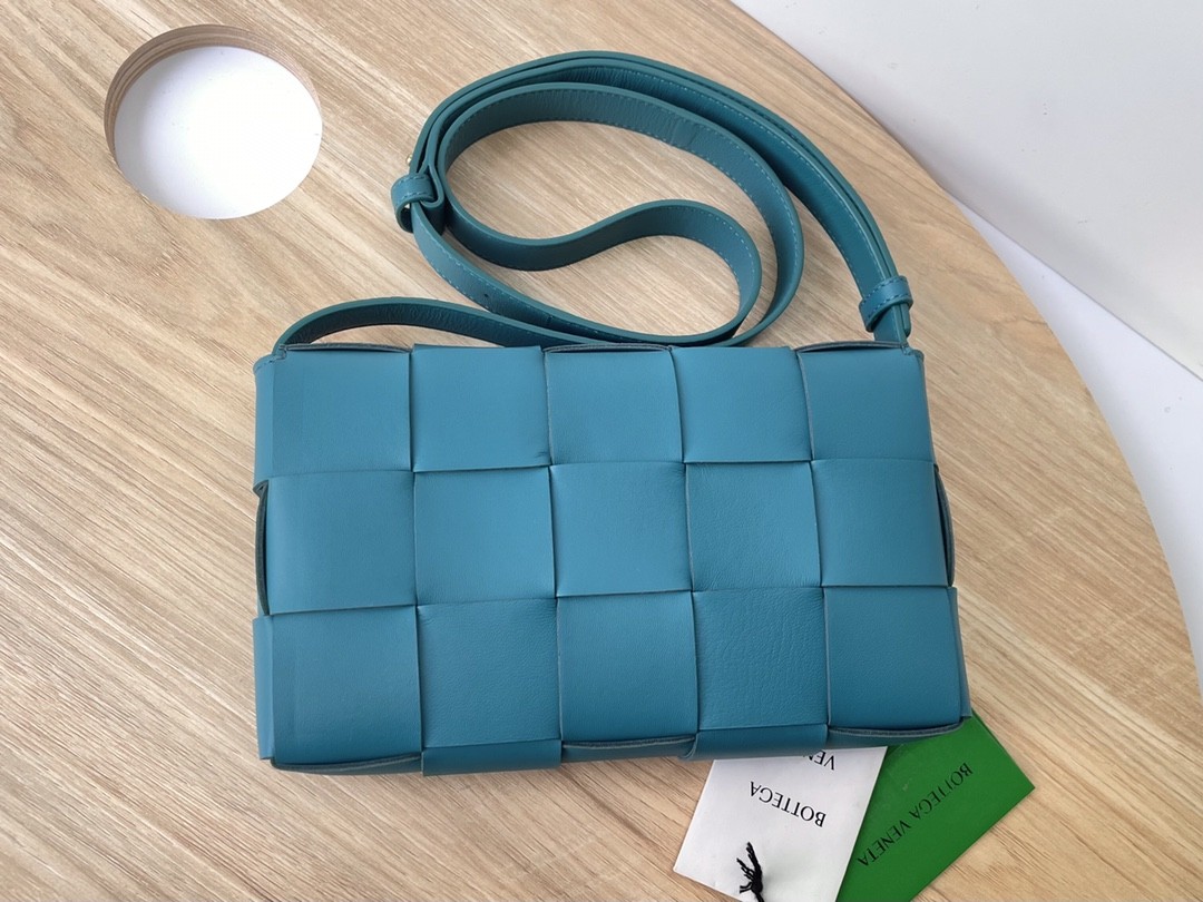 보테가베네타 카세트백