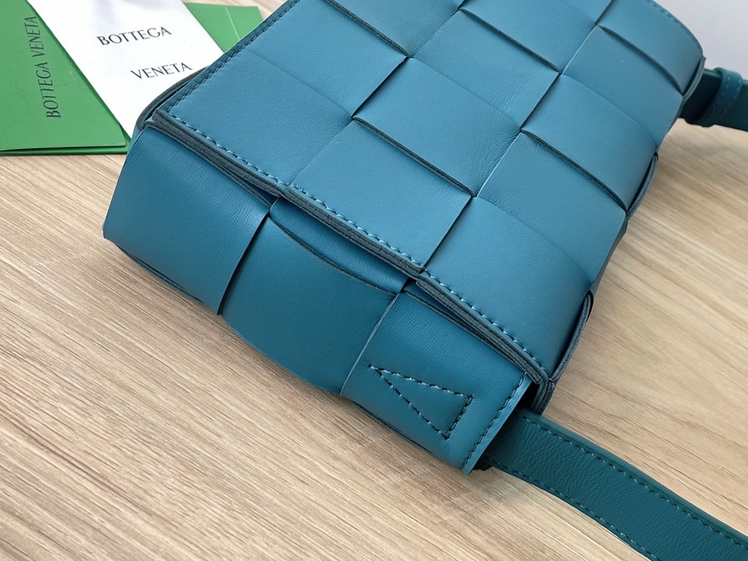 보테가베네타 카세트백