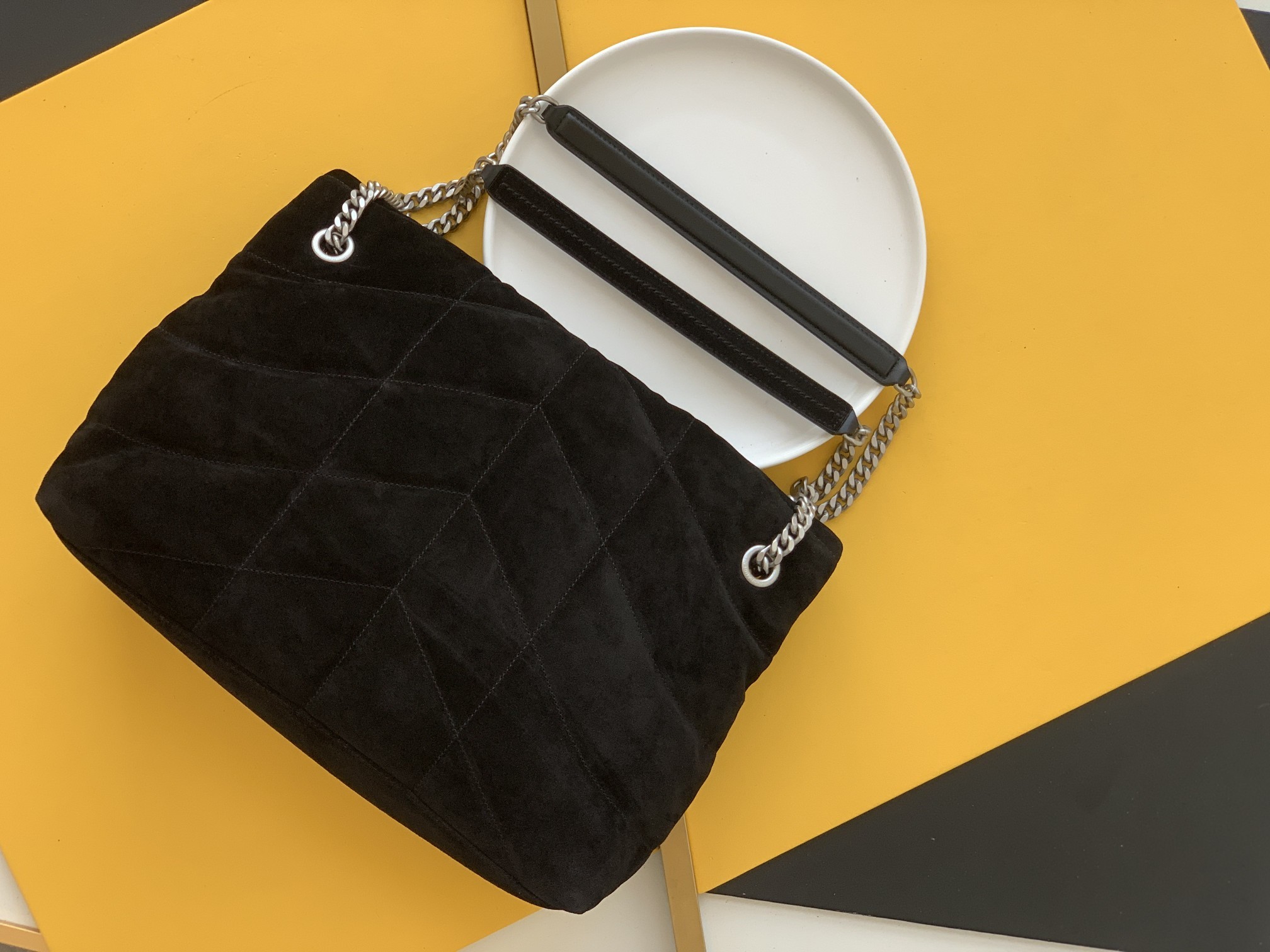 세인트로랑 모노그램 루루 푸퍼백 블랙 은장 (35cm)