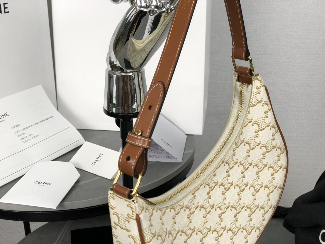 [CELINE-셀린느]  아바백 - 트리옹프 캔버스 & 카프스킨 화이트 [백경]