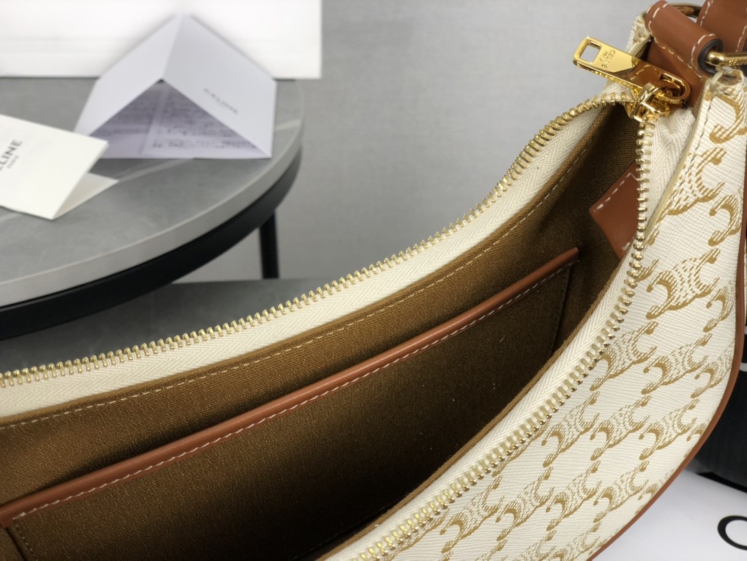 [CELINE-셀린느]  아바백 - 트리옹프 캔버스 & 카프스킨 화이트 [백경]