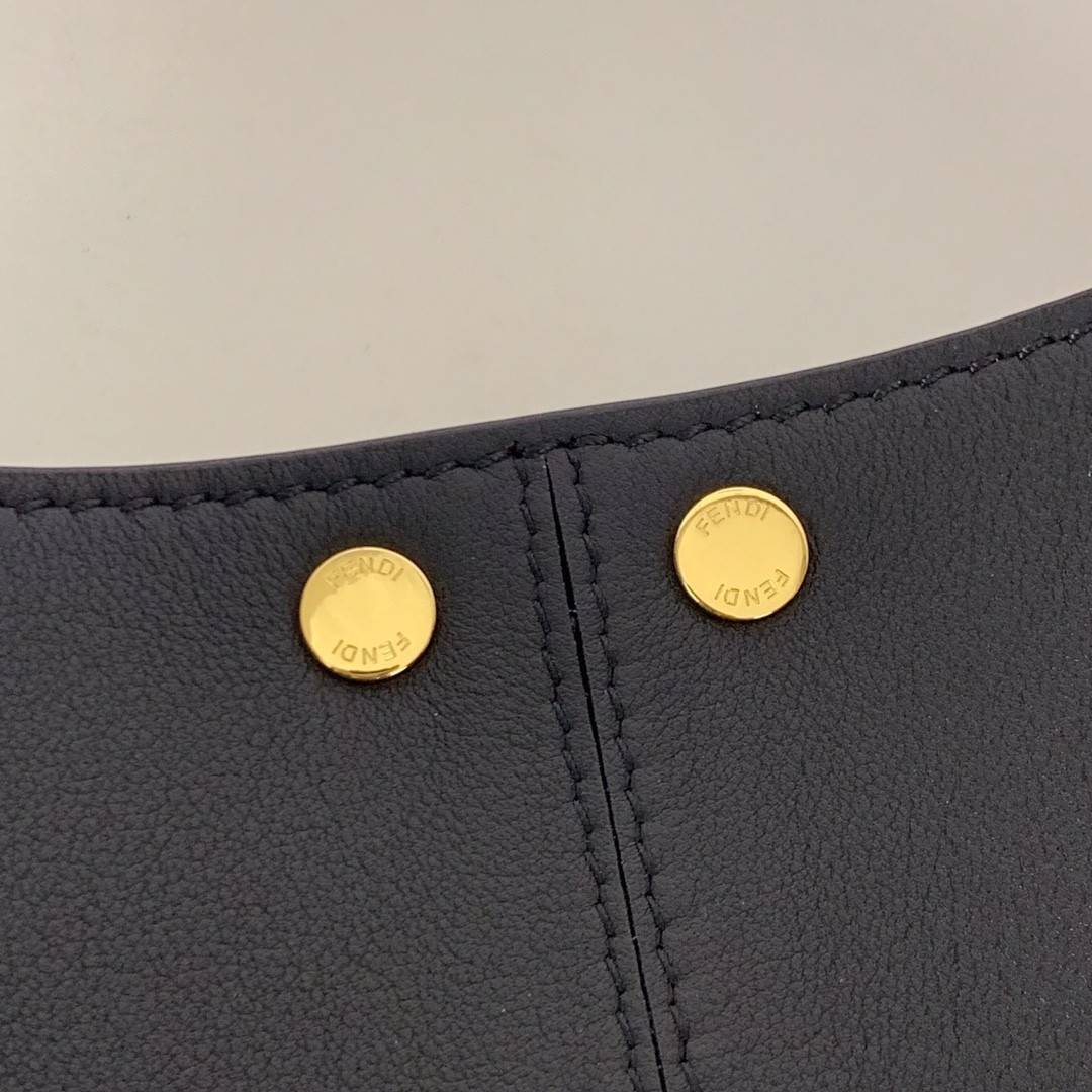 펜디 피카부 X 라이트 백 라지