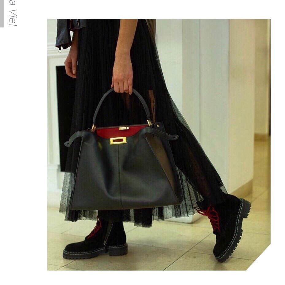 펜디 피카부 X 라이트 백 라지