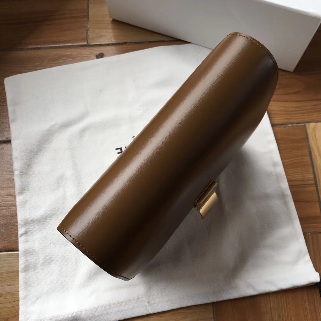 [CELINE-셀린느]  셀린느 박스 카프스킨 틴 클래식백 카멜