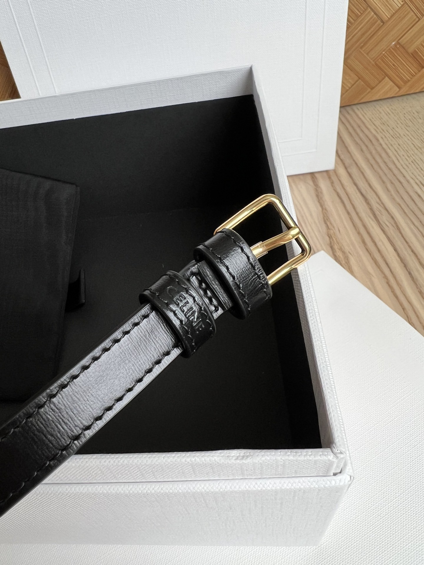 [CELINE-셀린느]  클레아 틴 베사체 - 샤이니 카프스킨 블랙