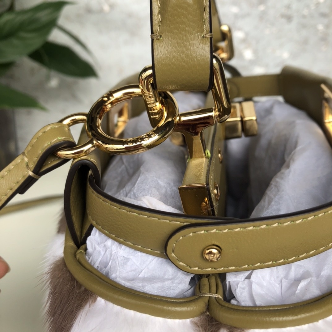 펜디 피카부 숄더백