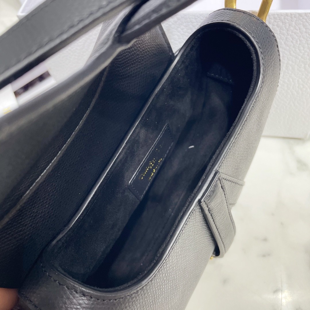 디올 새들백 미니 (블랙)