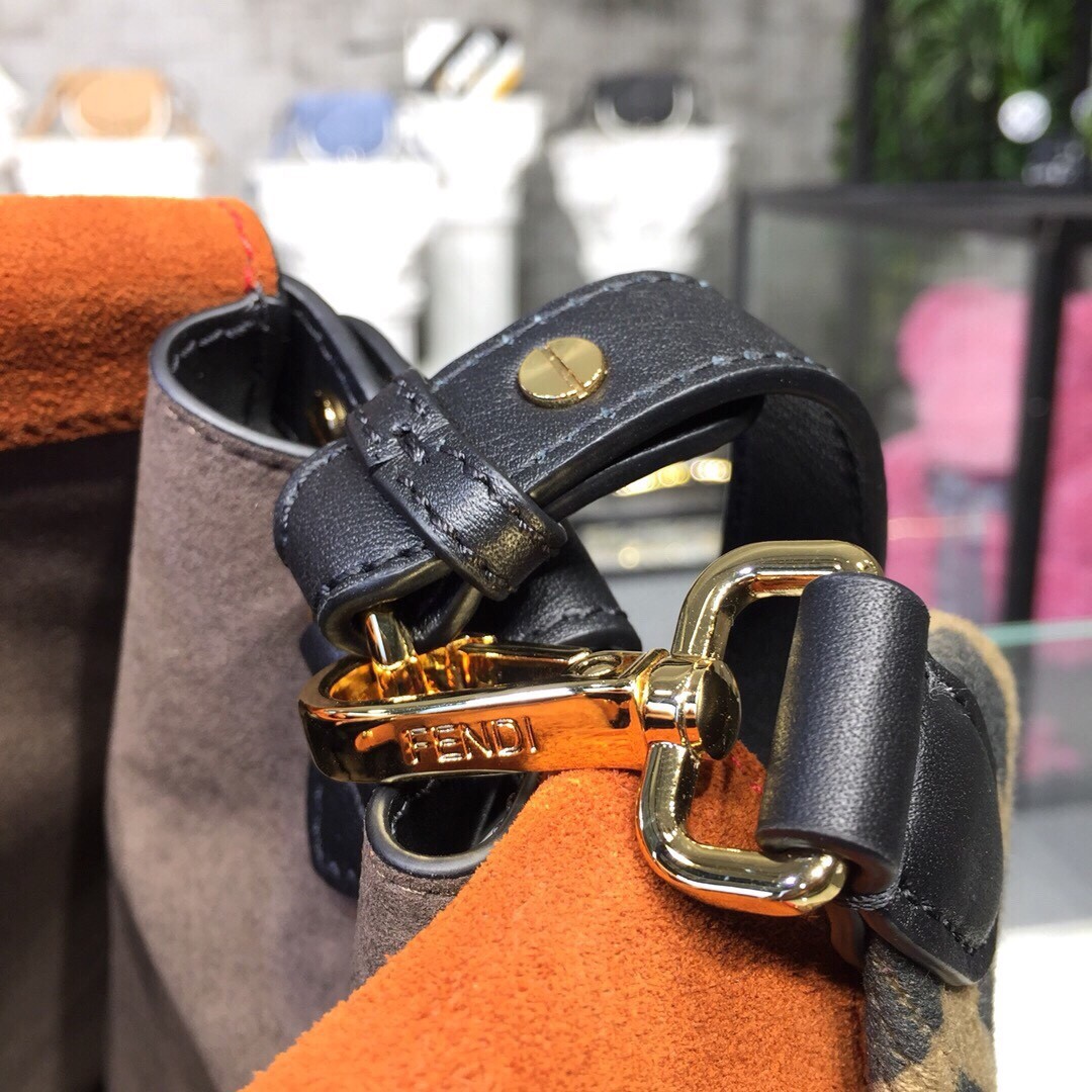 펜디 FENDI 스트랩 토트 백