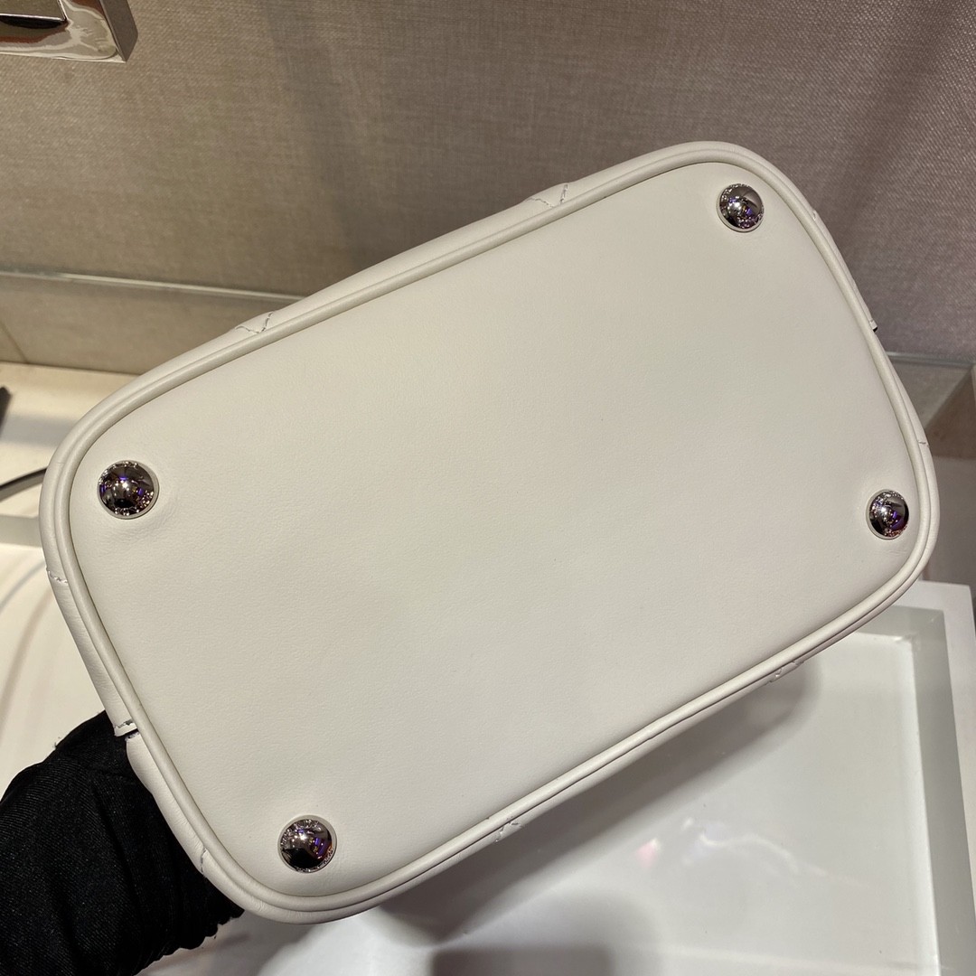 프라다 스펙트럼 토트백