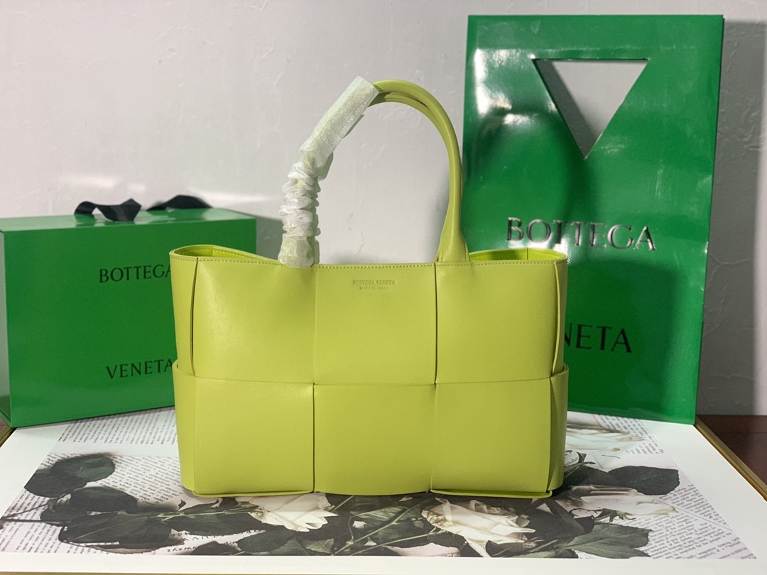 보테가베네타 토트백