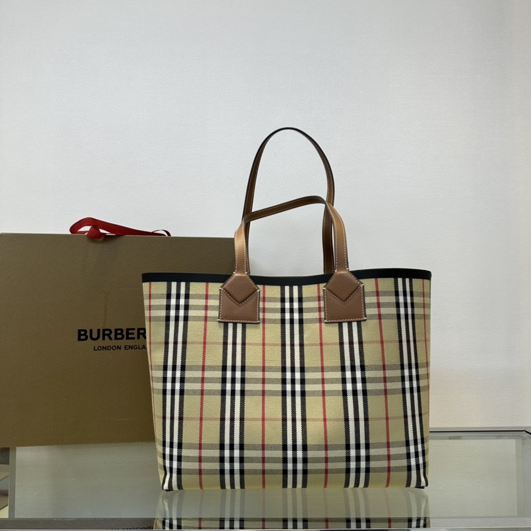 버버리 여성 스몰 런던 체크 토트백