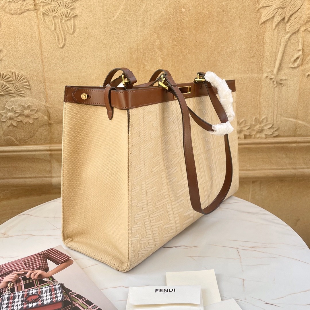 펜디 FENDI peekaboo X-tote 피카부 토트 백