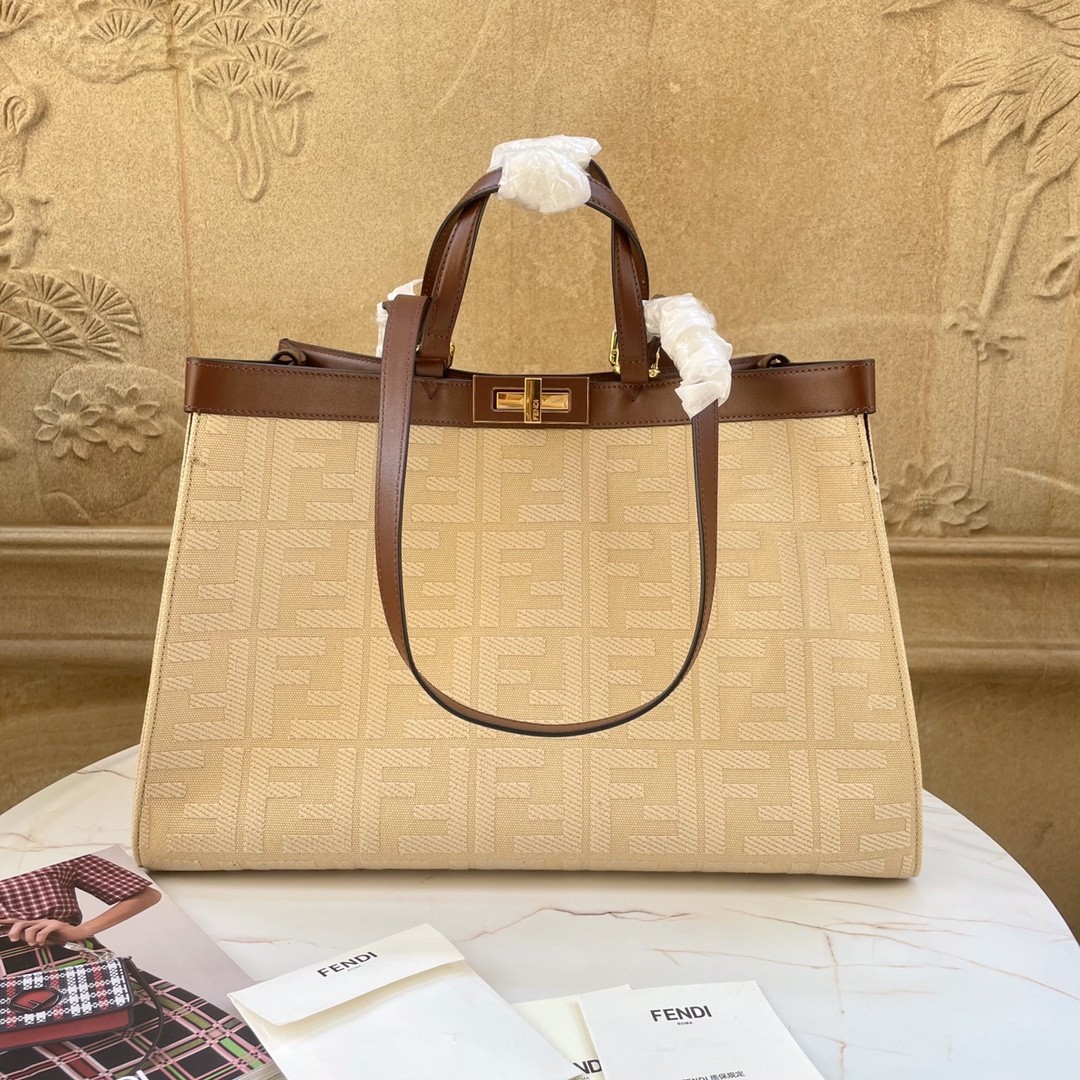 펜디 FENDI peekaboo X-tote 피카부 토트 백