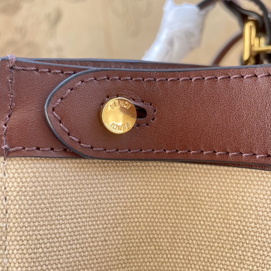 펜디 FENDI peekaboo X-tote 피카부 토트 백