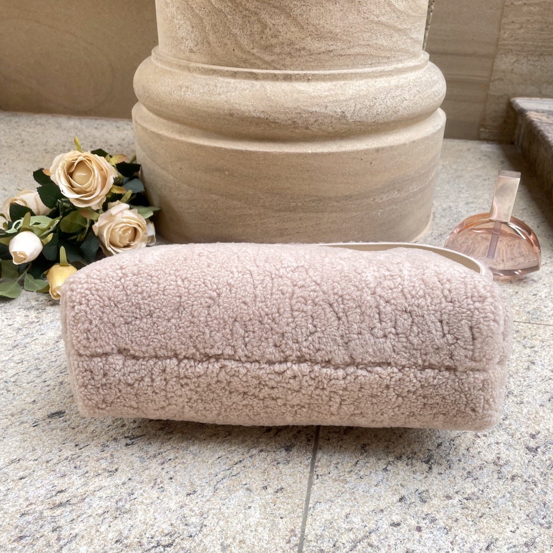 펜디 퍼스트 미디움 숄더백