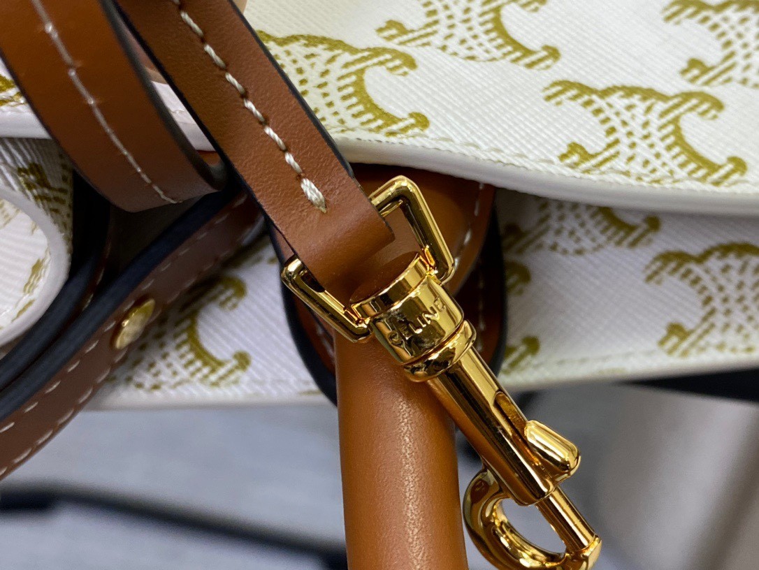 [CELINE-셀린느]  스몰 버티컬 카바스 - CELINE 프린트 트리옹프 캔버스 & 카프스킨  화이트 [백경]