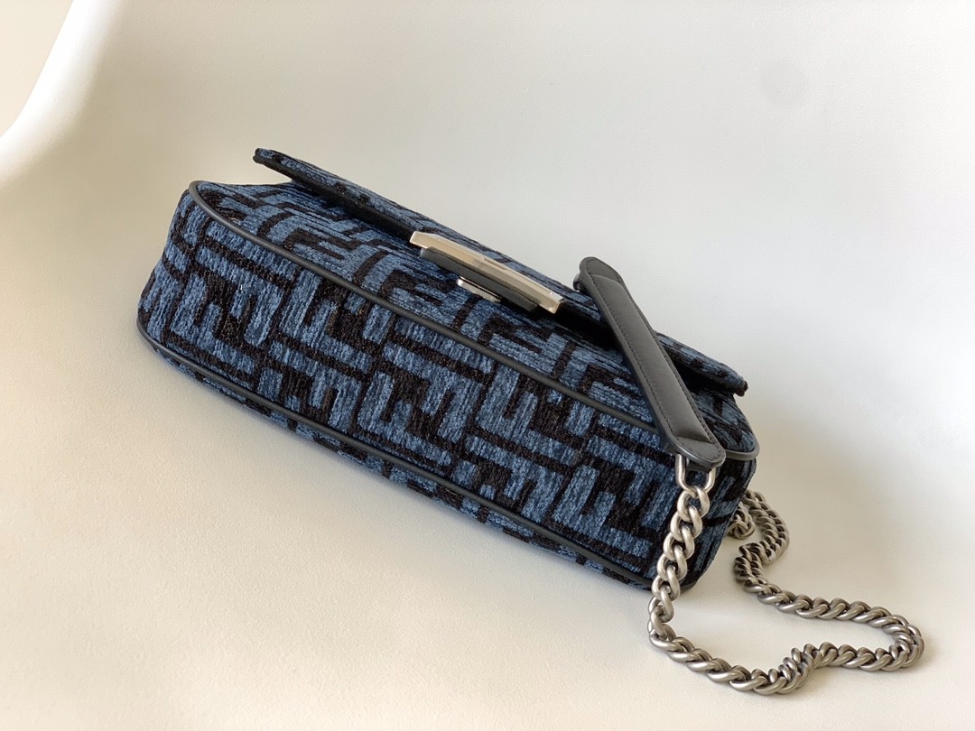 펜디 FENDI 탑 핸들 바게트 숄더백