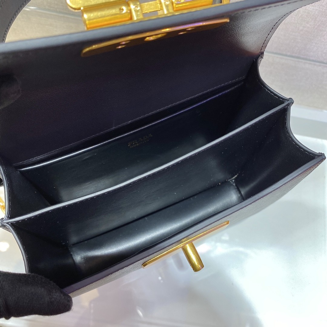 프라다 사피아노 심볼 숄더백