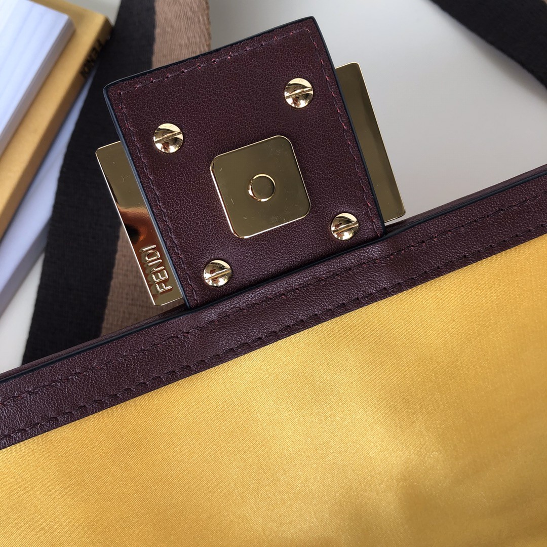 펜디 FENDI Bagutte 바게트 숄더 백