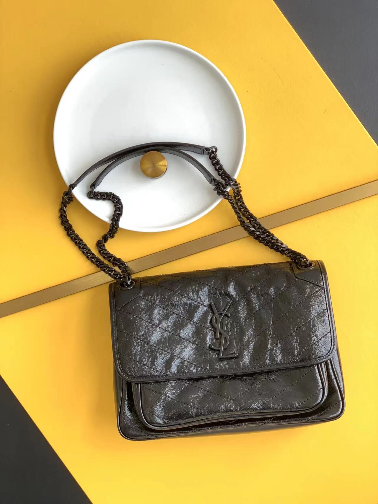 세인트로랑 YSL 모노그램 니키 체인 백