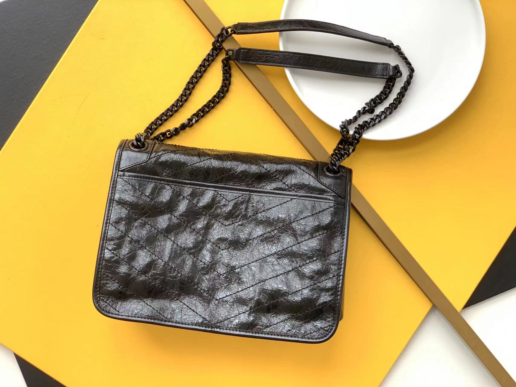 세인트로랑 YSL 모노그램 니키 체인 백