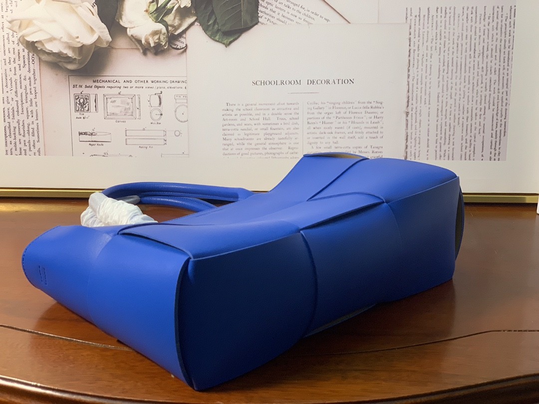 보테가베네타 토트백