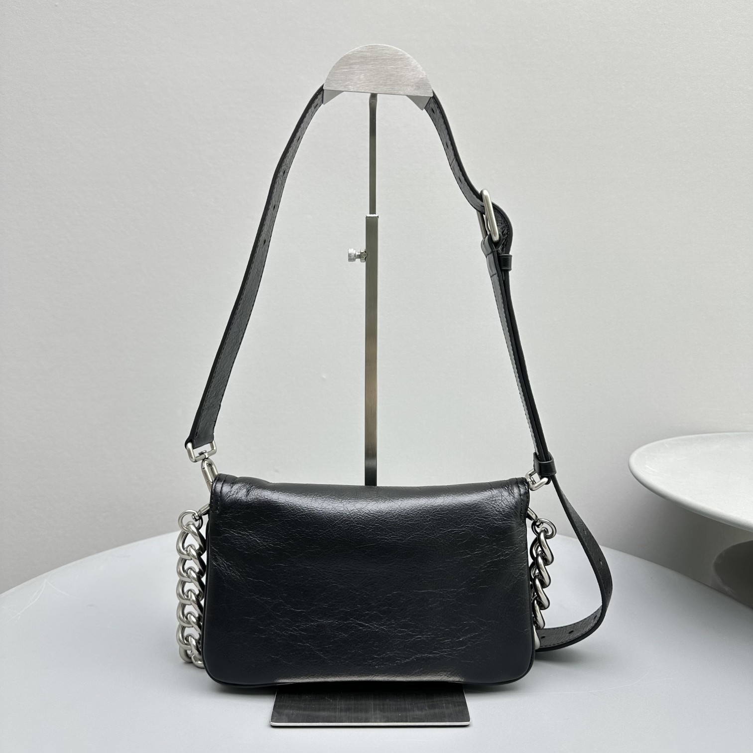 발렌시아가 BB 소프트 스몰 크로스백