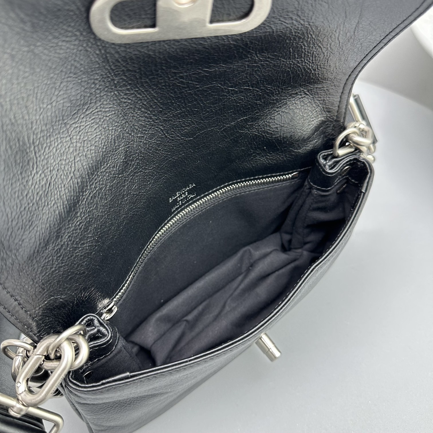 발렌시아가 BB 소프트 스몰 크로스백