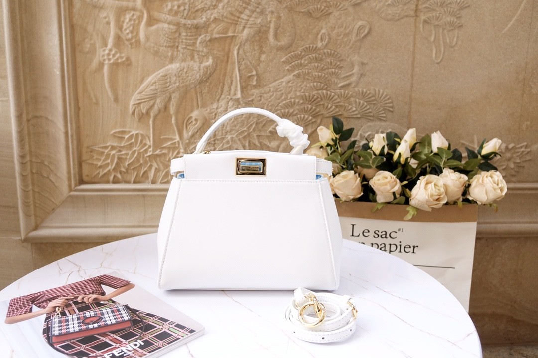 펜디 FENDI 피카부 토트 백