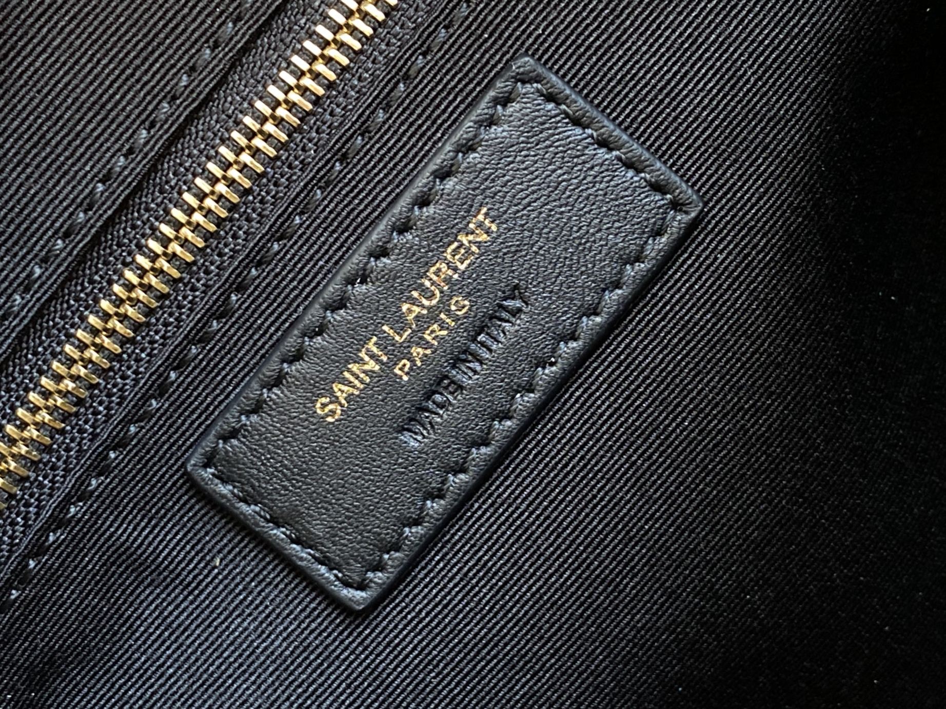 세인트로랑 르 메일론 숄더백 (블랙)