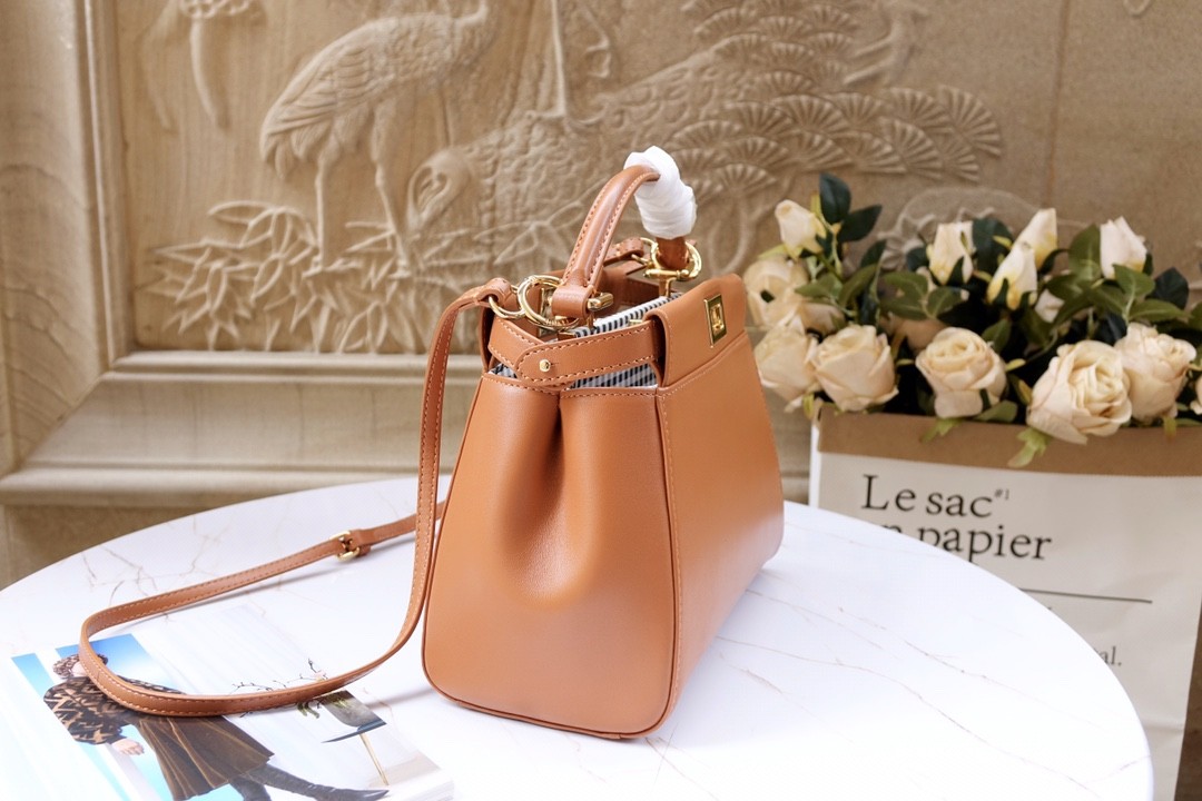 펜디 FENDI 피카부 토트 백