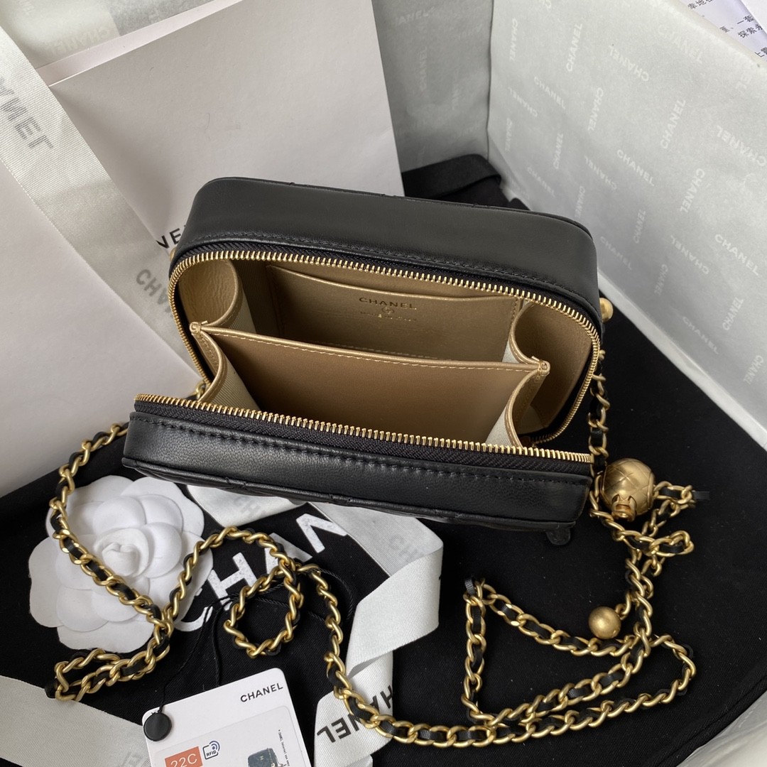 샤넬 골든볼 베티니 카메라 미니 사각 체인백 (블랙)