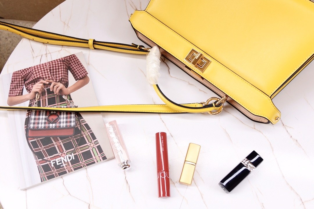 펜디 피카부 토트백