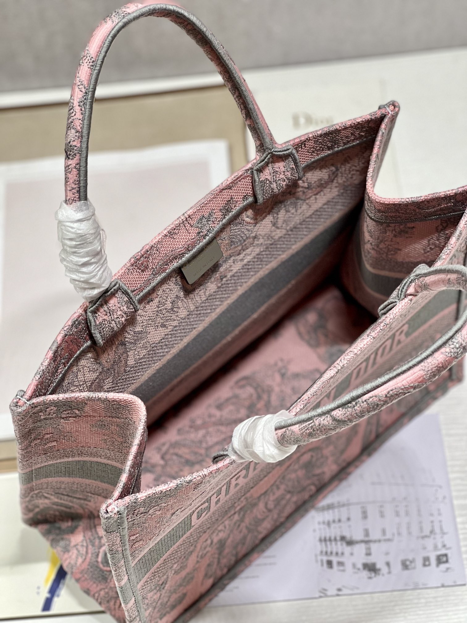 디올 북 토트백 미듐