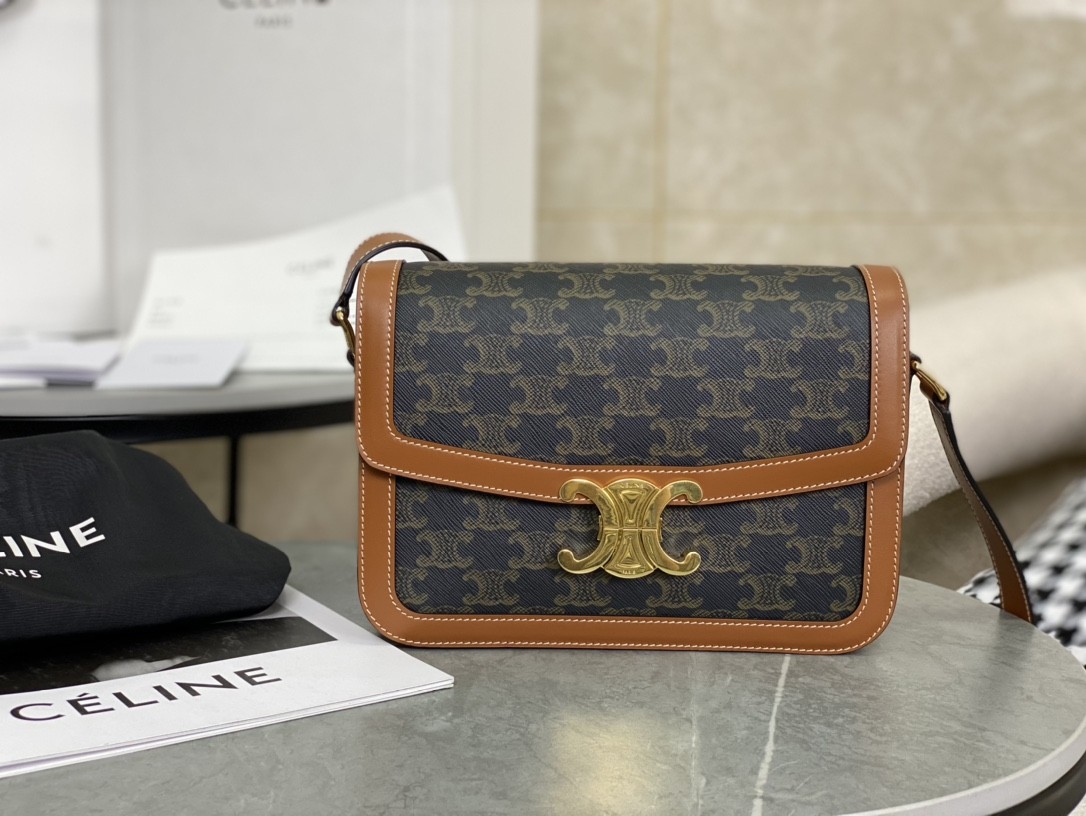 [CELINE-셀린느] 클래식 트리옹프백 - 트리옹프 캔버스 & 카프스킨 탠 [백경]