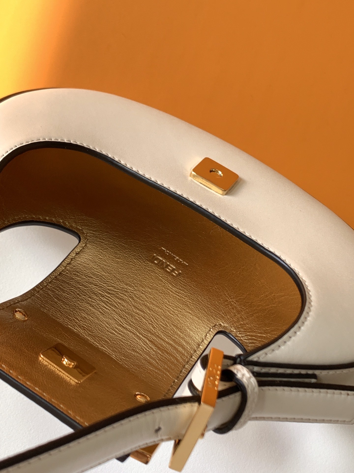 펜디 FENDI 쿠키 미니 호보 백