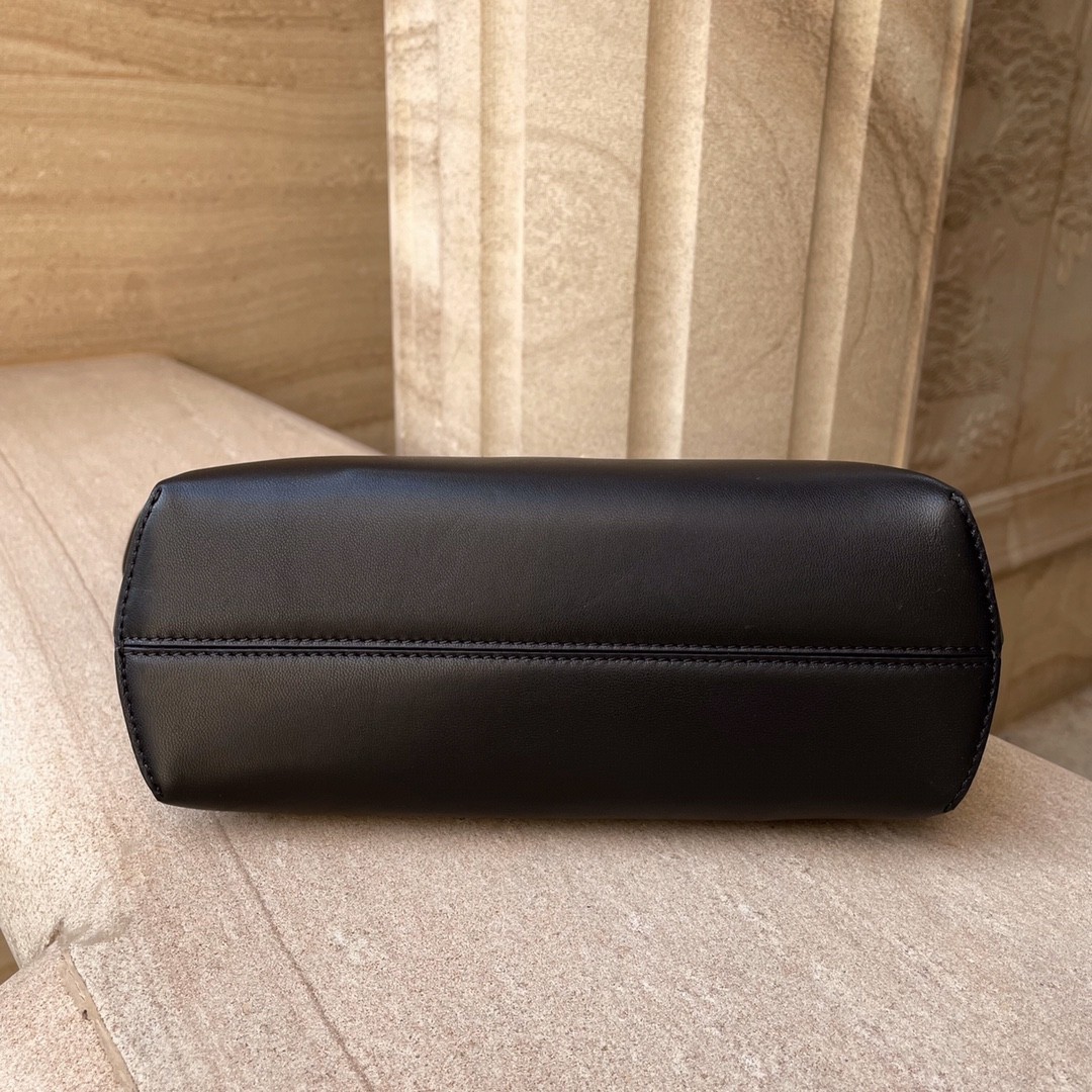 펜디 퍼스트 숄더백