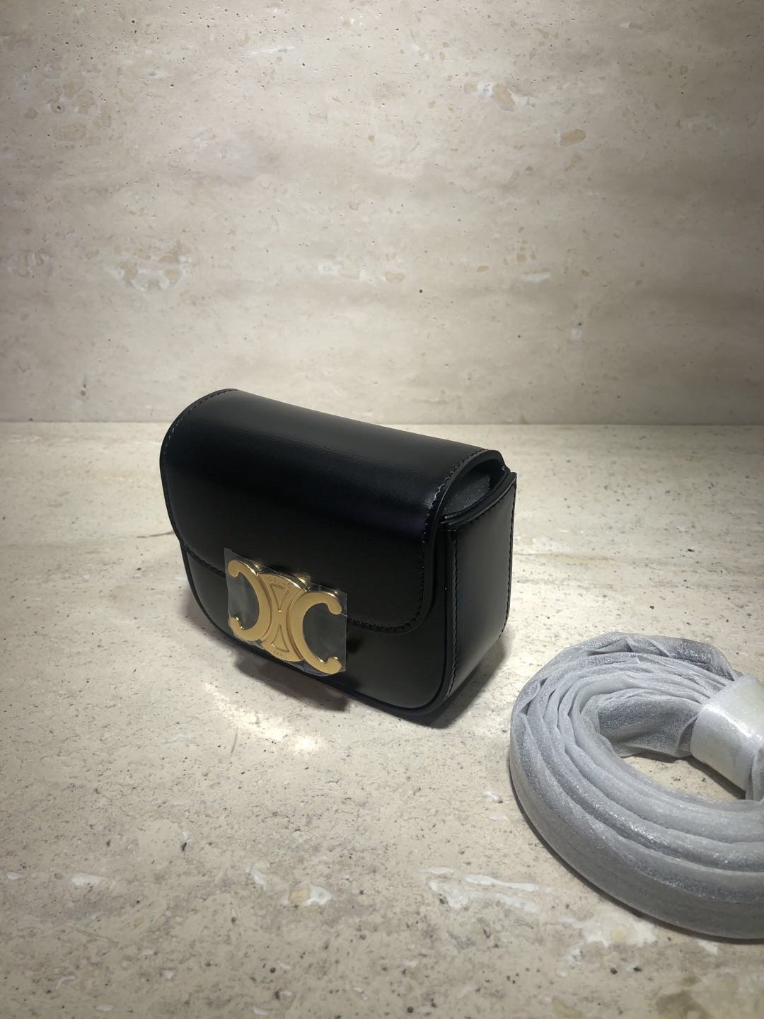 [CELINE-셀린느]  미니 클로드 - 샤이니 카프스킨 블랙