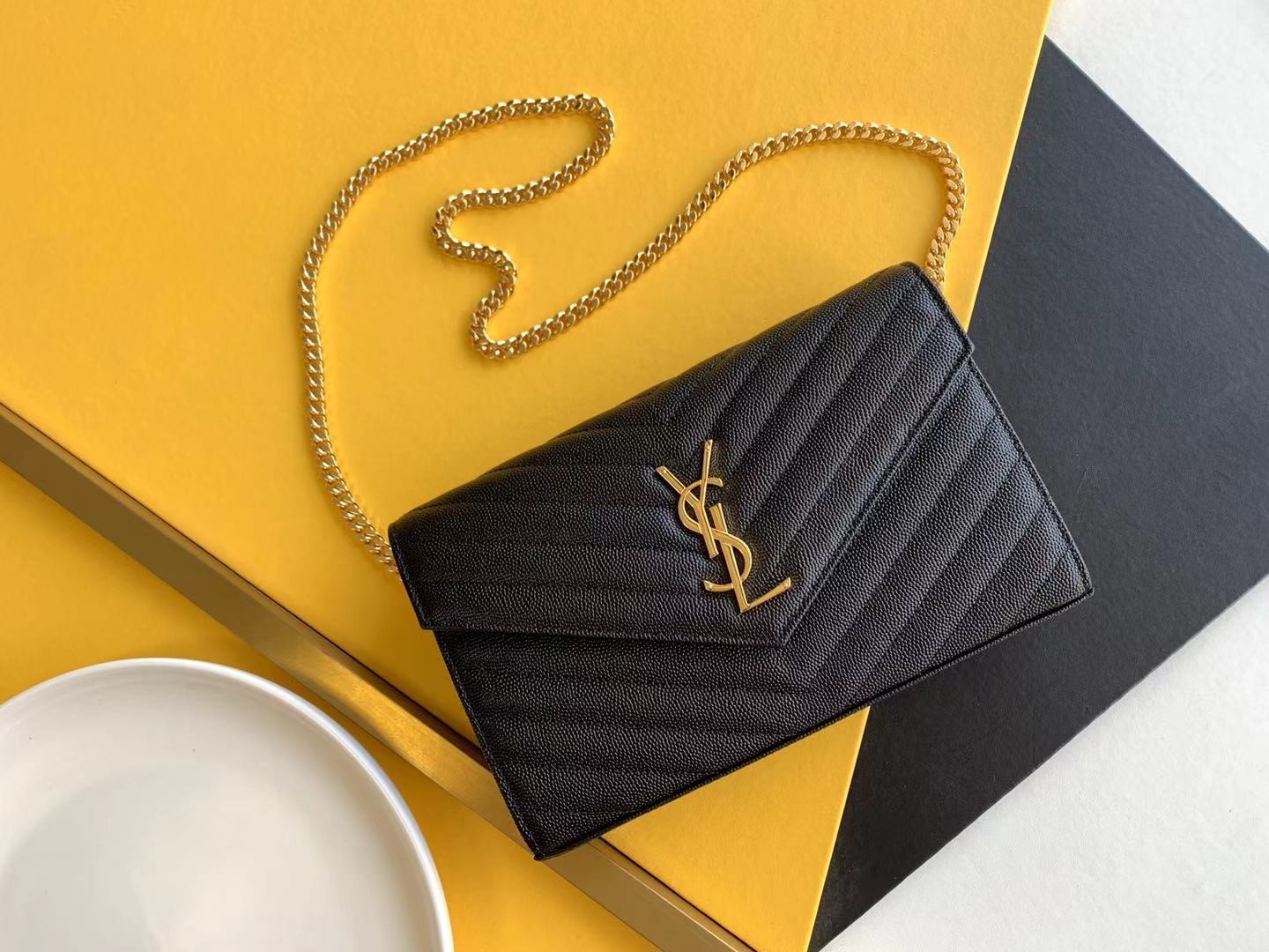 세인트로랑 YSL 로고 모노그램 체인 숄더백 블랙 (금장)