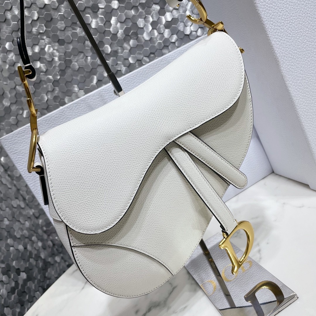 디올 새들백 미듐 (화이트)