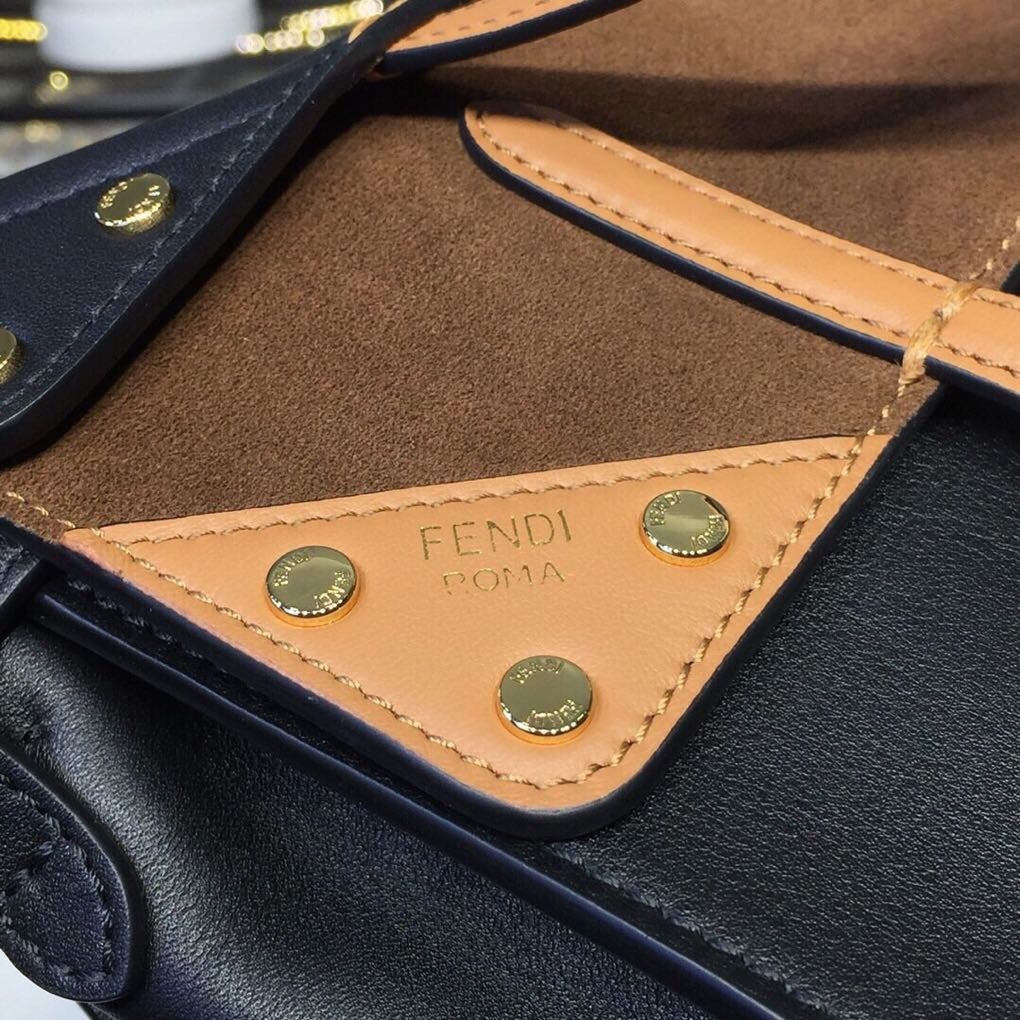 펜디 FENDI 스트랩 토트 백