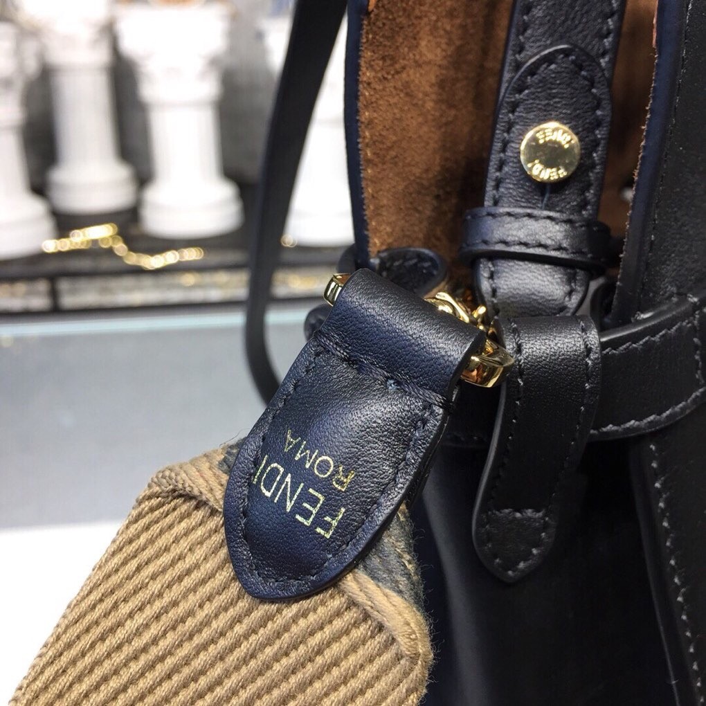 펜디 FENDI 스트랩 토트 백