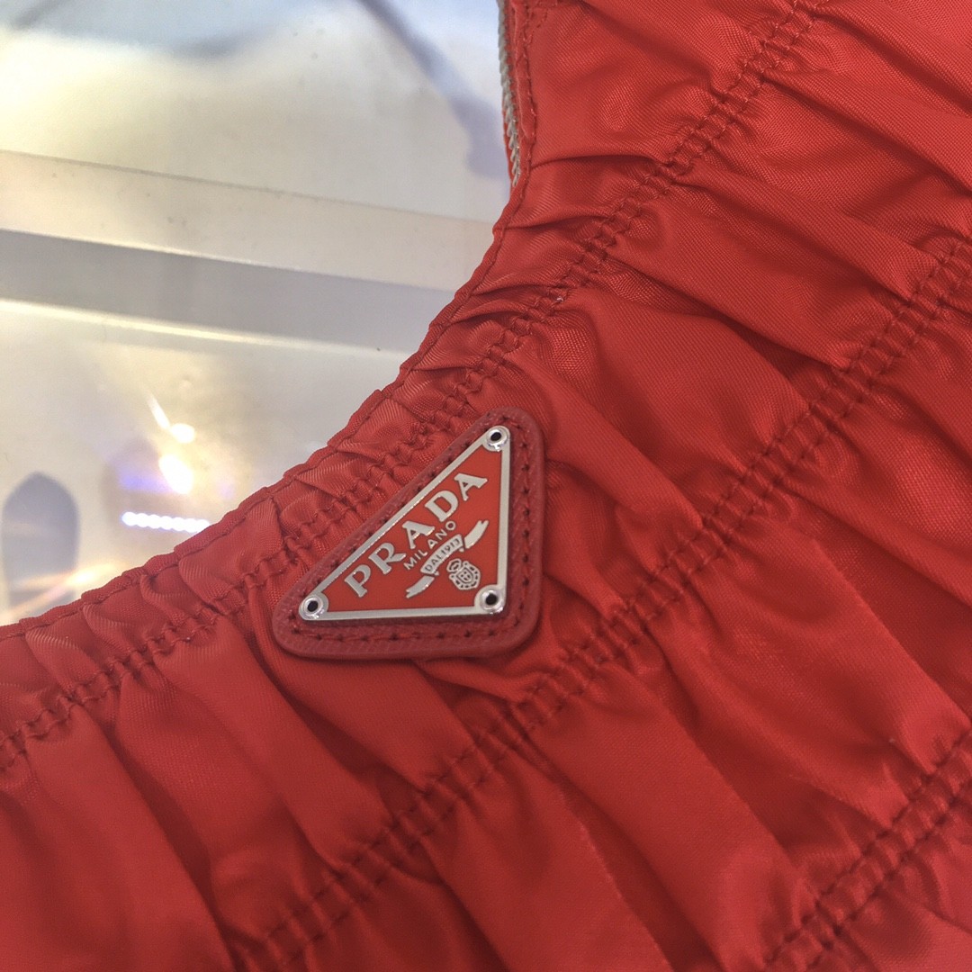 프라다 나일론 사피아노 호보백