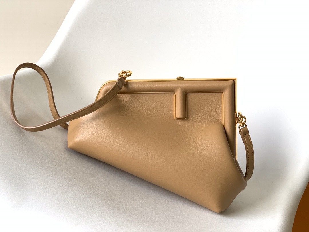 펜디 FENDI First 퍼스트 숄더 백