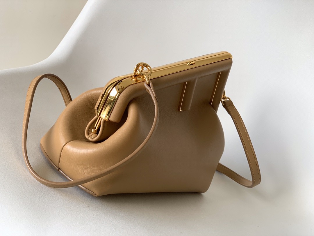 펜디 FENDI First 퍼스트 숄더 백