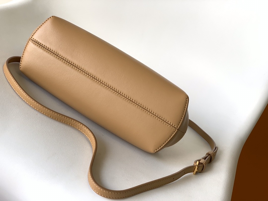 펜디 FENDI First 퍼스트 숄더 백