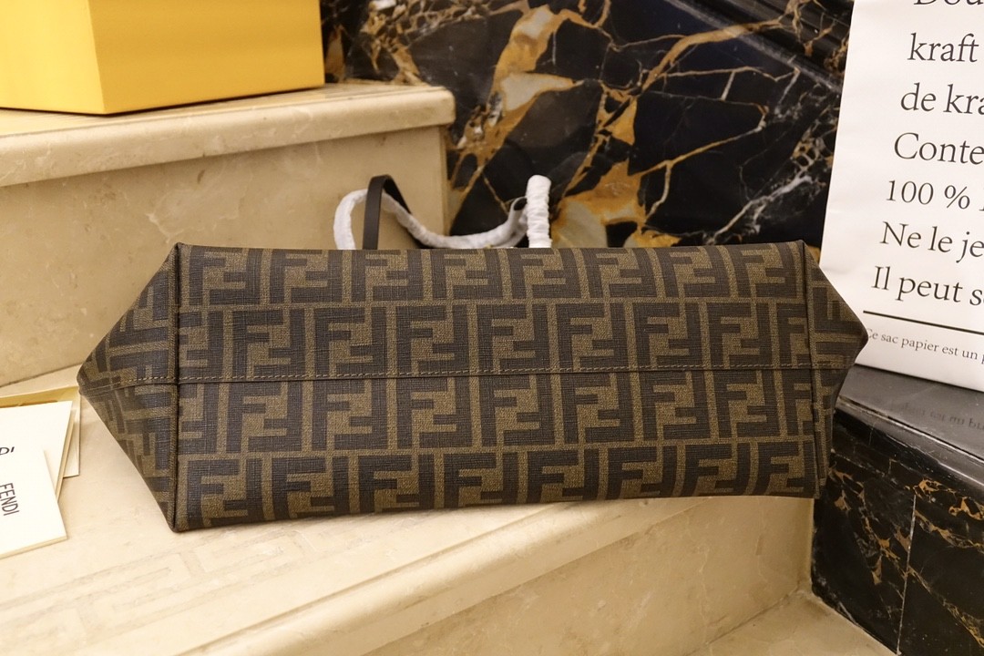 펜디 빈티지 쇼퍼백